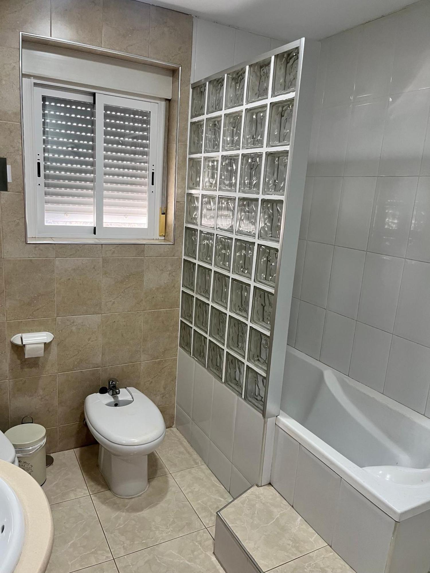 Apartamento En Zaragoza3 Luaran gambar